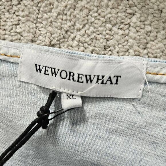 3/$15 WeWoreWhat Cut Out Mini Skirt in Light Wash Denim Size XL - Picture 4 of 8